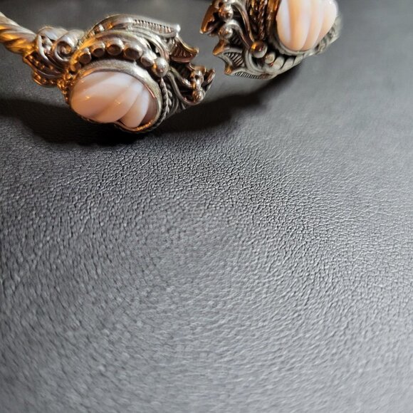 Artisan of Bali Pink Mother of Pearl Butterfly Bracelet - Picture 12 of 12